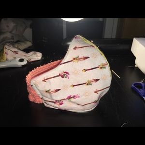 Ladies Face Mask with Ear Saving Stretchy Band